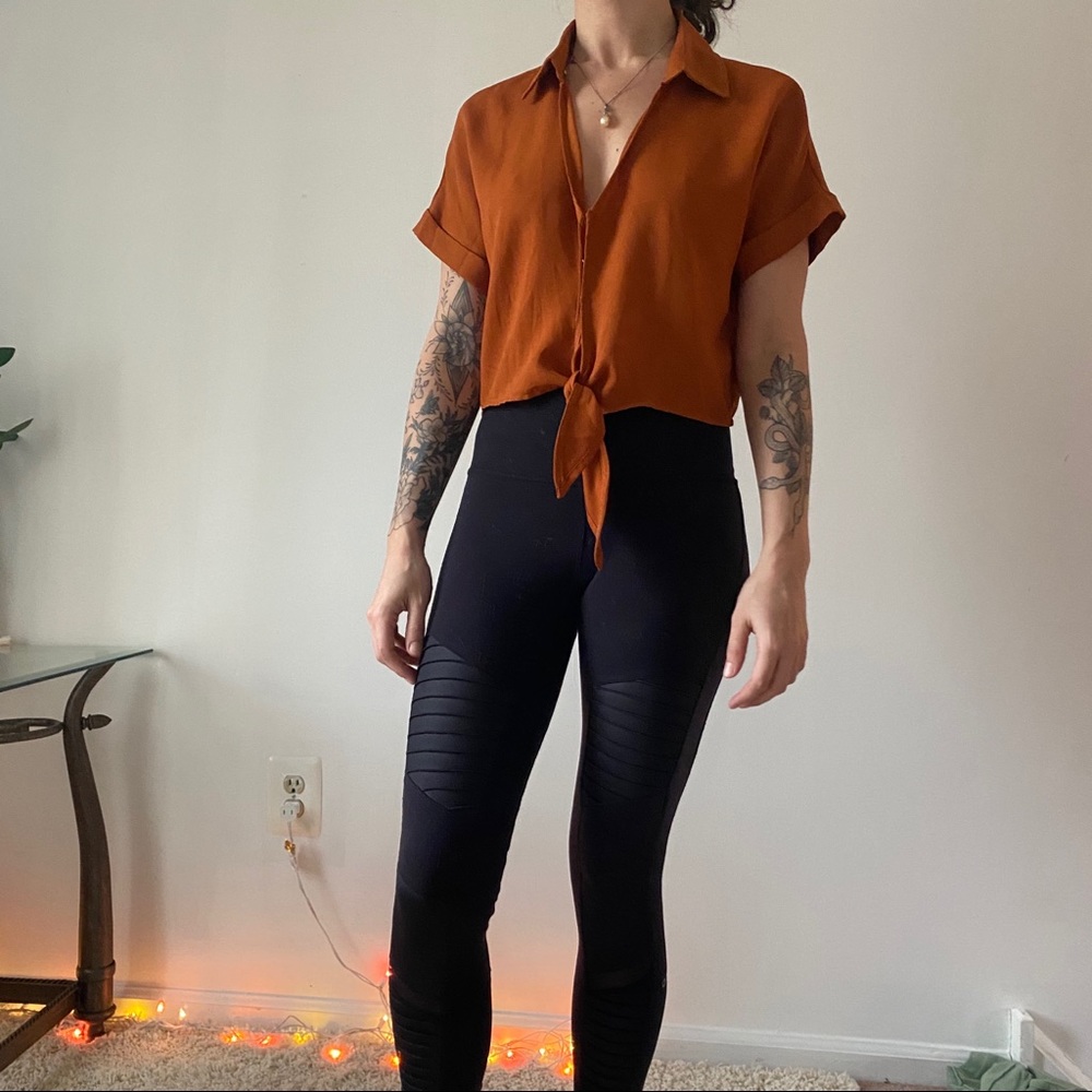 Orange Short Sleeve Clasp-Down Blouse